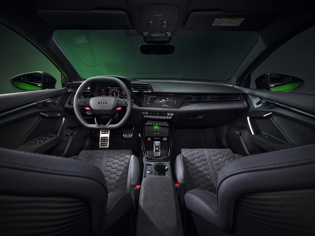 Audi RS3 Sportback 400hp (Automatic)